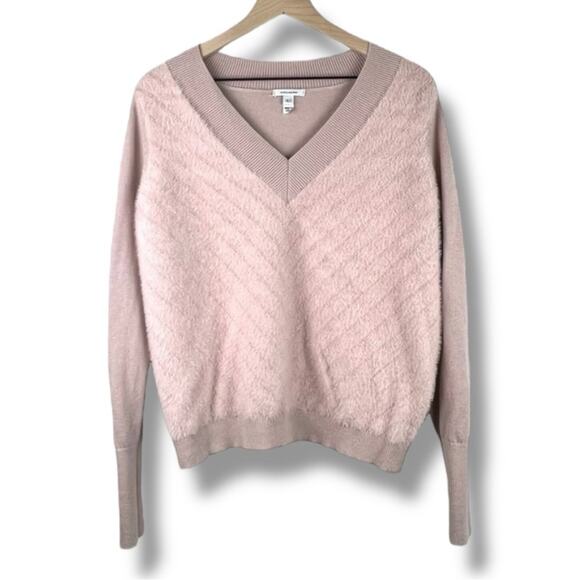 Stella & Dot mauve v-neck fuzzy knit sweater - Picture 3 of 7